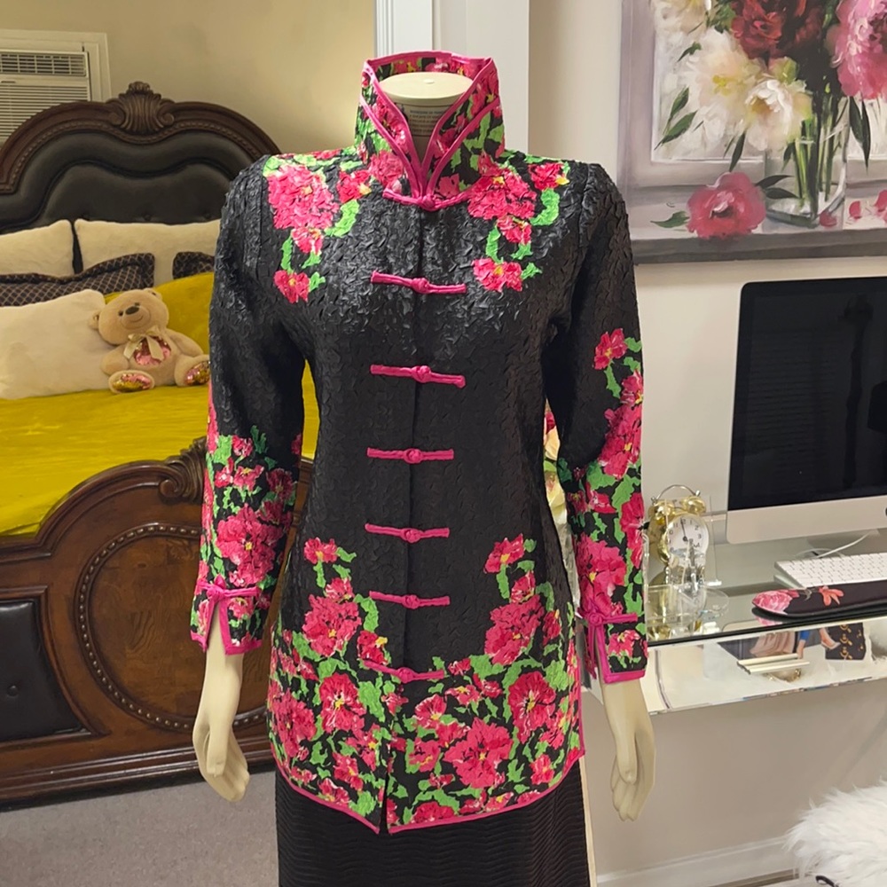 Multi color Cheongsam Chinese blouse with Mandarin Collar.